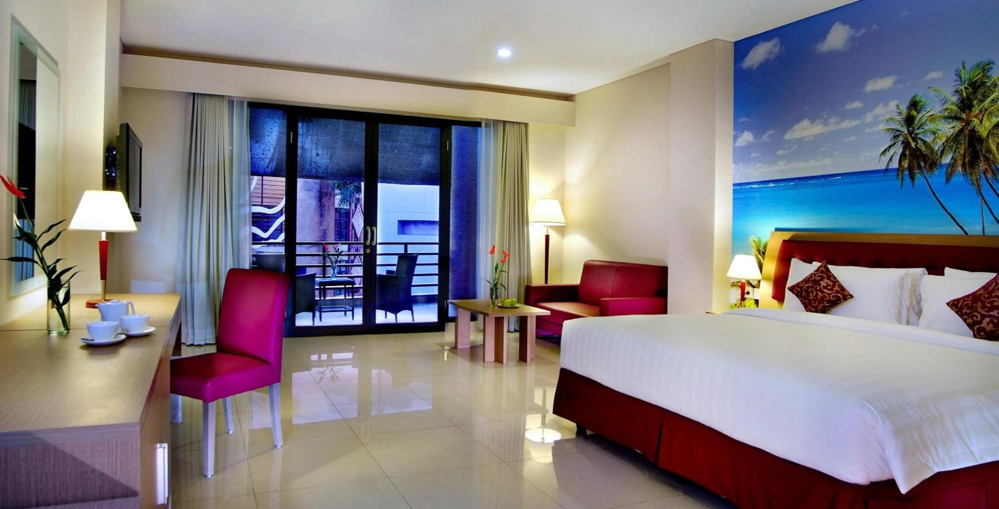 Kuta Central Park Hotel Exterior photo