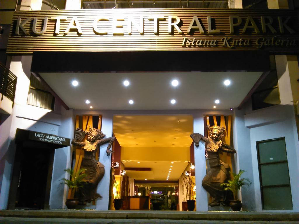 Kuta Central Park Hotel Exterior photo
